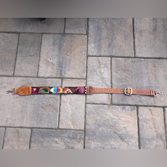 Gorgeous Crossbody Strap - Picture 13 of 14